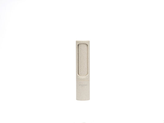 Lobørste i beige farge. Klespleie fra steamery.