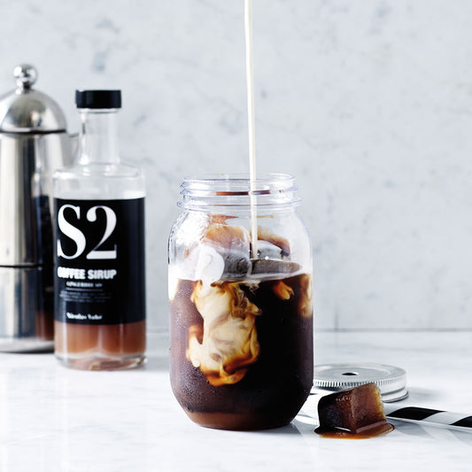 NICOLAS VAHÈ drikkekopp med sugerør