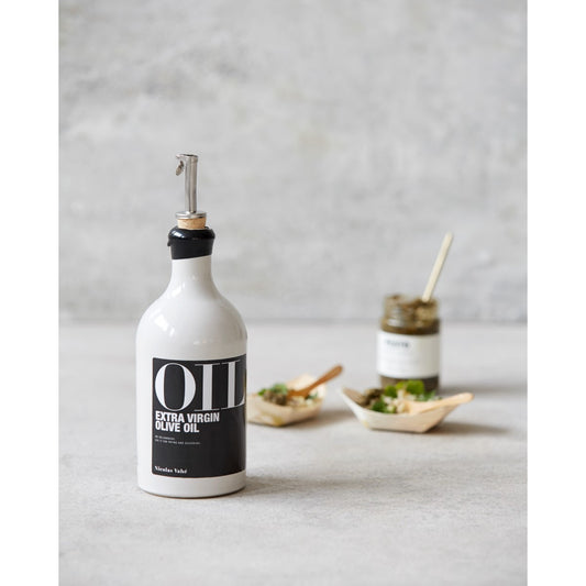 NICOLAS VAHÈ pourer