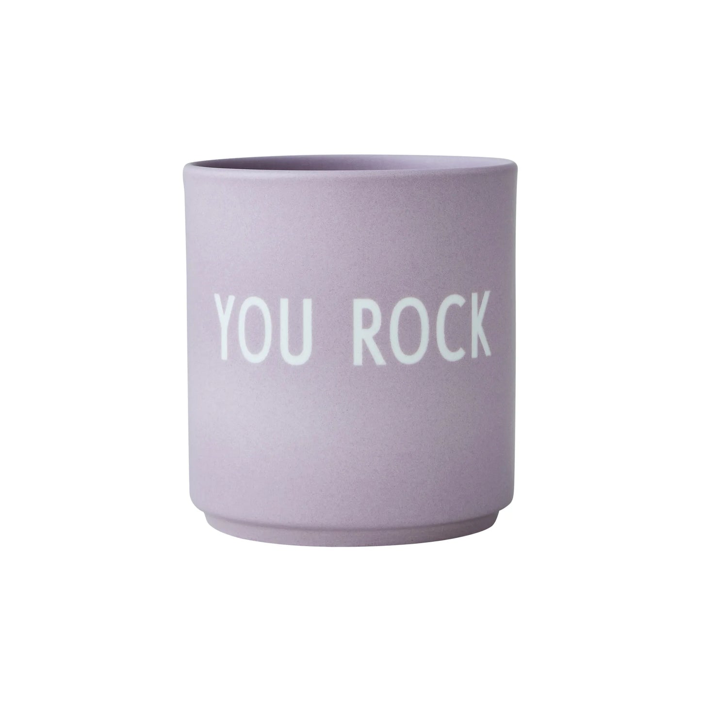 Lys lilla kopp fra Design Letters med teksten You Rock.